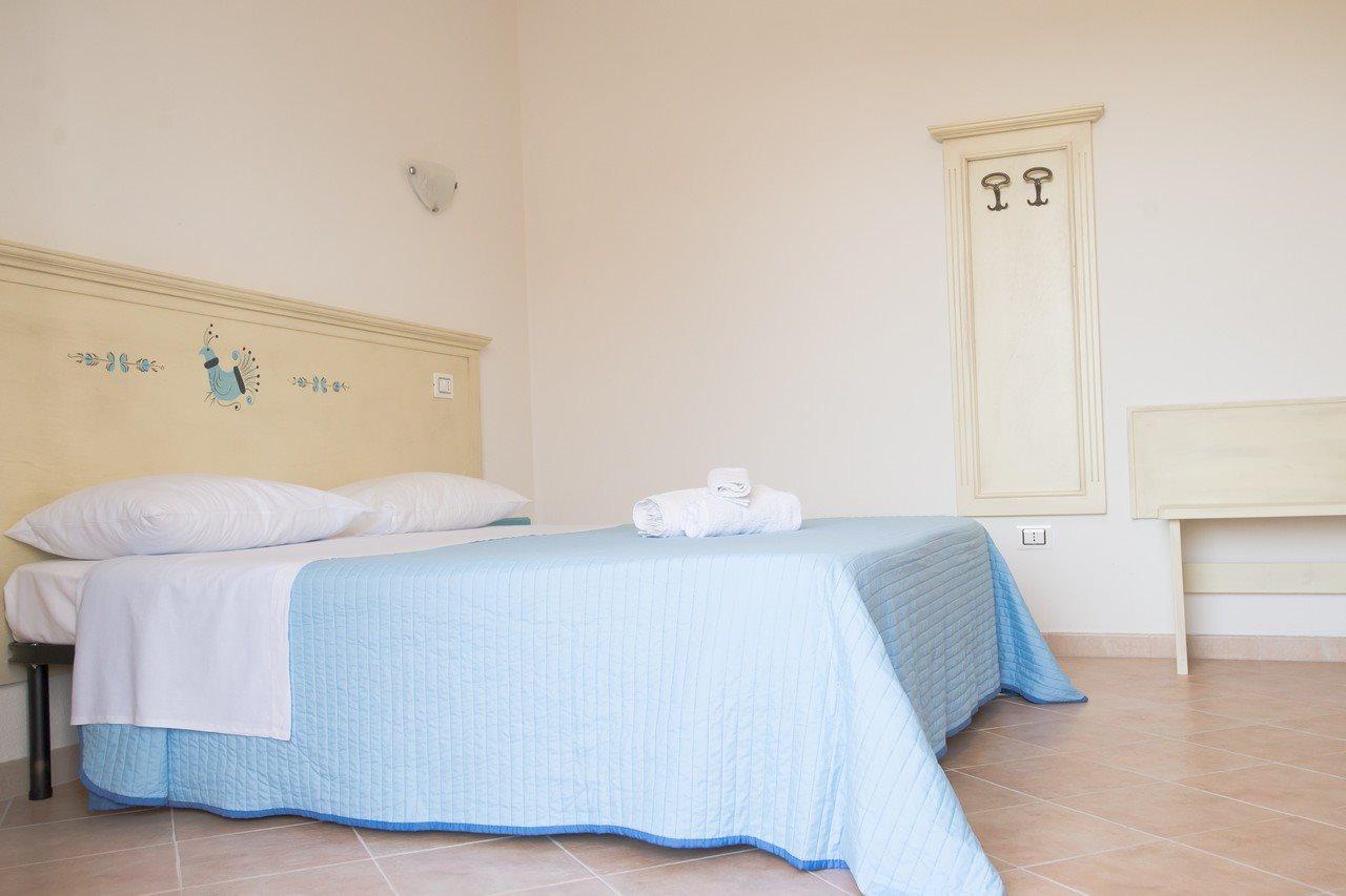 Baia Delle Mimose Aparthotel Badesi Bagian luar foto
